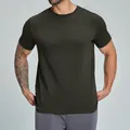 Camiseta de hombre de algodón orgánico de corte ajustado en verde oliva oscuro - S / Tops / Verde Militar Oscuro