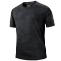 Camiseta deportiva de hombre con manga corta y patrón de camuflaje negro secado rápido - S / Tops / Negro