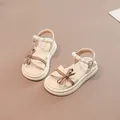 Eleganti sandali da principessa per bambine, crema con fiocco marrone e perle decorative - 23 / Beige