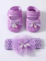 Set aus lila Babyschuhen und Stirnband mit Spitze, Perlen und Netzblumen-Detail - Lila