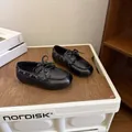 Vue détaillée de chaussures en cuir noir pour enfants style britannique avec lacets - Taille 22 (Longueur Intérieure 14,5 cm) / Noir