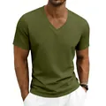 Gros plan d'un t-shirt décontracté pour homme à col en V vert olive et manches courtes - Vert Militaire