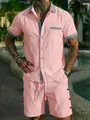 Herren-Set für den Sommerurlaub in Rosa mit gestreiftem Hemd und passenden Shorts - Rosa