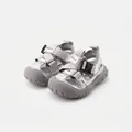 Scarpe da passeggio in rete traspirante per bambini dai 7 mesi ai 3 anni, grigio - Taglia 16 (Lunghezza interna 12.5cm) / Argento