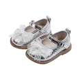 Elegante zilveren babyschoentjes voor meisjes met kantstrik en zachte antislipzool voor baby's - Zilver