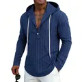 Détail de la chemise en lin à rayures bleues pour homme avec capuche et cordon - Bleu marine