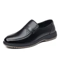 Bequeme, atmungsaktive schwarze Leder-Loafer für Männer mittleren Alters mit rutschfester Sohle - Ganzjahres-Stil
