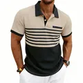 Détail d'un polo gaufré pour homme avec rayures contrastées bleu marine et kaki - Khaki
