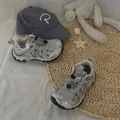 Baskets de randonnée argentées pour enfants avec maille respirante et semelle souple - 26 / Argent