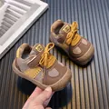 Atmungsaktive braun-gelbe Lauflernschuhe für Kleinkinder mit weicher Sohle und Panda - Größe 16 (12cm Innenlänge) / Khaki