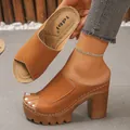 Brown platform chunky heel mule sandals with peep-toe design and white stitching - 35 / Tan