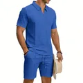 Vue détaillée de l'ensemble polo et short bleu en maille gaufrée pour homme en été. - Bleu saphir