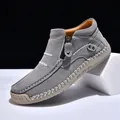 Premium grijze hoge outdoor vrijetijdsschoenen voor heren met handgemaakte stiksels en rits - 38 / Lichtgrijs
