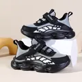 Robuste Kinder Mesh Sportschuhe in Schwarz und Weiß mit praktischem Klettverschluss - Schwarz Grau (W5600)