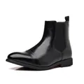 Seitenansicht eleganter schwarzer Chelsea-Boots aus Leder für Herren mit Gummieinsatz. - 38 / Schwarz