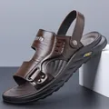 Sandales de plage pour hommes en cuir de vachette marron foncé respirant et confortable - Marron