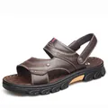 Sandales pour hommes en cuir marron foncé avec semelle souple et respirante pour l'été - Marron