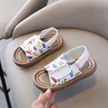 Toddler boys and girls summer beach sandals with soft sole and dinosaur print - Size 21 (Inner Length 13.5cm) / White