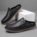 Mocasines de cuero genuino negro para hombre con suelas marrones suaves y cómodas - 38 / Negro