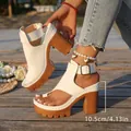Elegantes sandalias de plataforma blancas con suelas marrones y hebillas de tobillo - 36 / Blanco