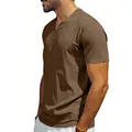 Maglia da uomo marrone con scollo a V, maniche corte, tessuto a asciugatura rapida - Caffè
