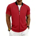 Detailopname van een rood sportief baseballjack met korte mouwen, rits en opstaande kraag - Rood