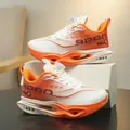 Ademende hardloopschoenen met carbonplaat in oranje en wit voorzien van handige draaisluiting - Oranje