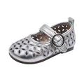 Sandales Mary Jane argentées pour filles avec découpes, bout rond et semelle souple - Argent