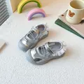 Silberne Ballet-Sport-Sandalen für Mädchen mit Spitze und Mesh-Gewebe - 23 / Silber