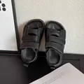 Stilvolle schwarze Kinder-Römersandalen mit offener Zehenpartie für den lässigen Sommerstrand - 26 / Schwarze Römische Sandalen im koreanischen Stil (TLTX6) / Schwarz