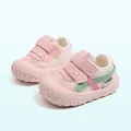 Zapatillas deportivas de malla rosa y blanca para bebé con suelas suaves antideslizantes - Talla 18 (12.5cm) / Rosa