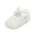 Elegante weiße Baby-Mädchen-Lauflernschuhe mit großer Schleife und Herzstickerei-Dekor - Weiß