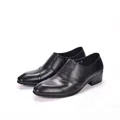 Elegant black smooth leather pointed dress shoes for men, comfortable slip-on variant - 38 / Black