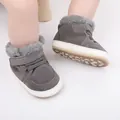 Graue Baby-Winterstiefel mit weichem Fellfutter und verstellbarem Klettverschluss - Grau