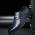 Eleganti scarpe brogue da uomo in pelle blu navy dal classico design in stile inglese - 38 / Stile Intagliato Britannico (Y28) / Blu