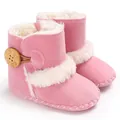 Stivaletti da neve rosa per neonati con calda pelliccia sintetica e bottone in legno - Rosa
