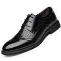 Klassische schwarze Herrenschuhe mit perforiertem Hohl-Design für Business-Kleidung - 37 / Schwarzer Ausgehöhlter Stil (701)