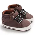 Detail von braunen Baby-Lauflernschuhen mit weicher Sohle für 0-1-Jährige. - Innenlänge 11cm / Braun