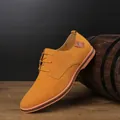 Herren Freizeit-Wildlederschuhe in leuchtendem Gelb für den modischen Frühling Look - Camel