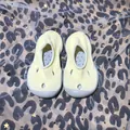 Yellow breathable knit baby sock shoes with soft gray rubber soles for toddlers - 18/19 (11.5cm) / Yellow