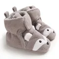 Primi piani di scarpine per neonati in pile grigio con simpatica faccia di volpe - 11cm / Volpe Grigio