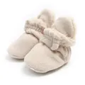 Soft fleece-lined warm beige baby booties for winter pre-walkers with non-slip sole - 13cm / Velcro Style / Khaki