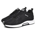 Atmungsaktive Herren Flyknit Mesh-Sneaker in Schwarz mit erhöhter dicker Sohle. - 37 / Schwarz