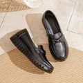 Mocasines cómodos de cuero auténtico negro para mujer con suela blanda y detalle de lazo - Negro