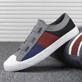 Modische Herren-Canvas-Loafer im Color-Block-Design, atmungsaktive Slip-Ons für den Alltag - 39 / Grau