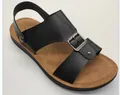 Stijlvolle zwarte leren herensandalen met bruin voetbed en metalen gesp-detail - Bruin en Zwart