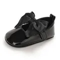 Glänzende schwarze Lackleder-Babyschuhe mit großer Satinschleife für Kleinkinder - 11cm / Schwarz