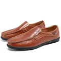 Mocassins classiques en cuir marron pour hommes avec coutures contrastées élégantes - 38 / Brun Rouge