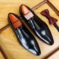 Classic black pointed-toe men's leather formal dress shoes for business meetings - 37 / Black