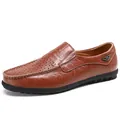 Mocassins respirants en cuir marron pour hommes en grandes tailles décontractées. - 38 / Marron Rouge (Perforé)